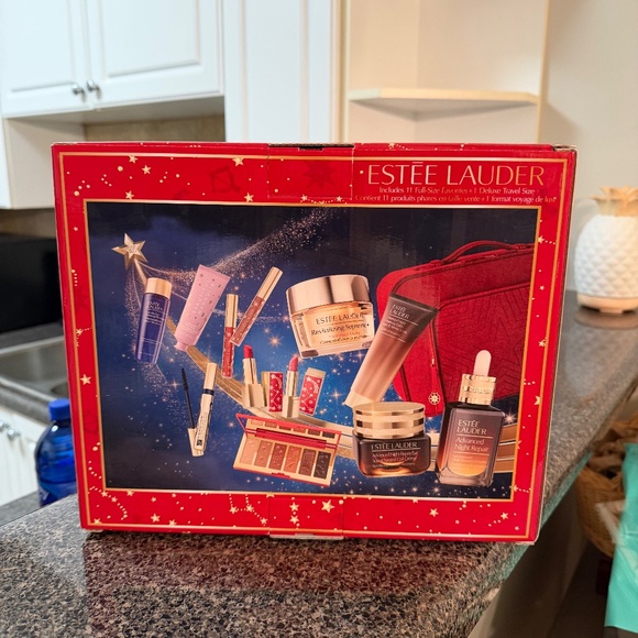 Estee Lauder Velvet Beauty Box - Picture 6 of 6